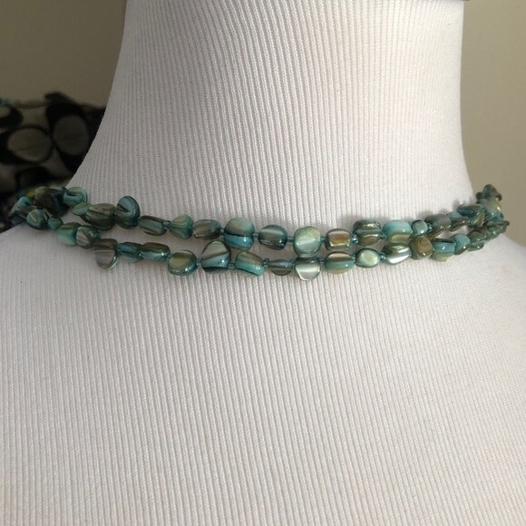 Long Blue Iridescent MOP Chip Stone Necklace - Picture 6 of 8